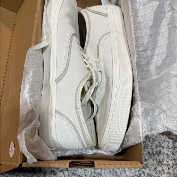 Vans Authentic Marshmallow, Men’s size 10 Shoes - Picture 1 of 9